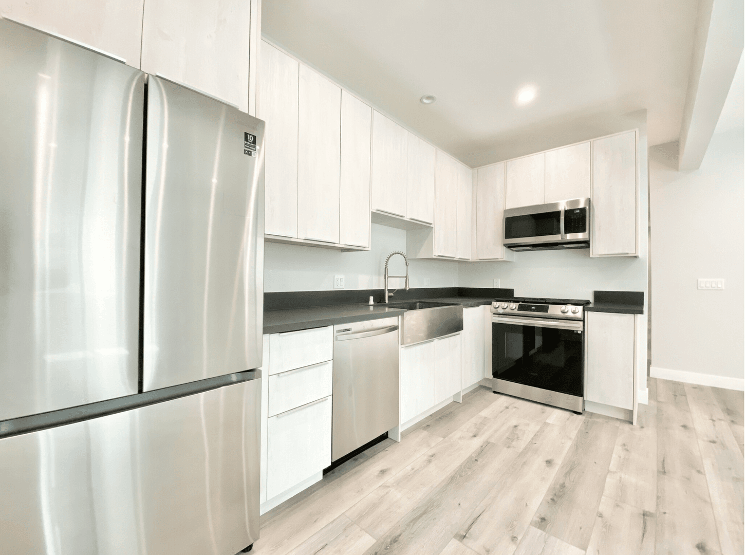 West Hollywood Apartment: 141 N. Swall Drive