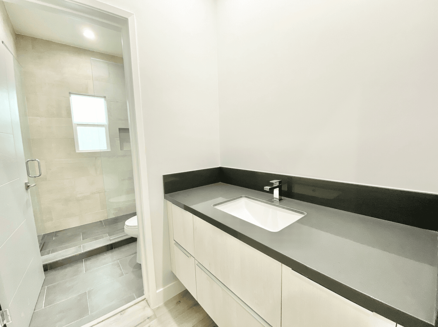West Hollywood Apartment: 141 N. Swall Drive