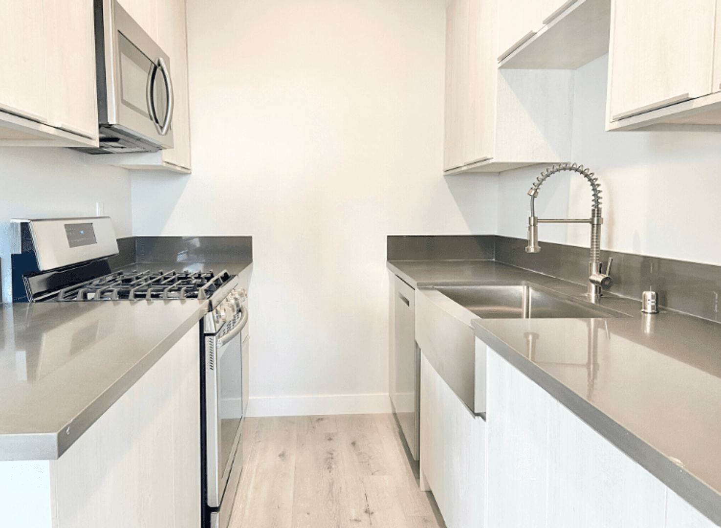 West Hollywood Apartment: 141 N. Swall Drive