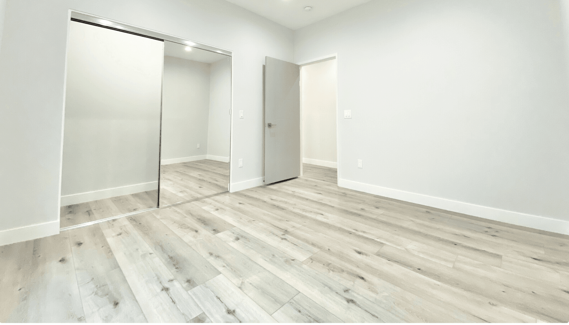 West Hollywood Apartment: 141 N. Swall Drive