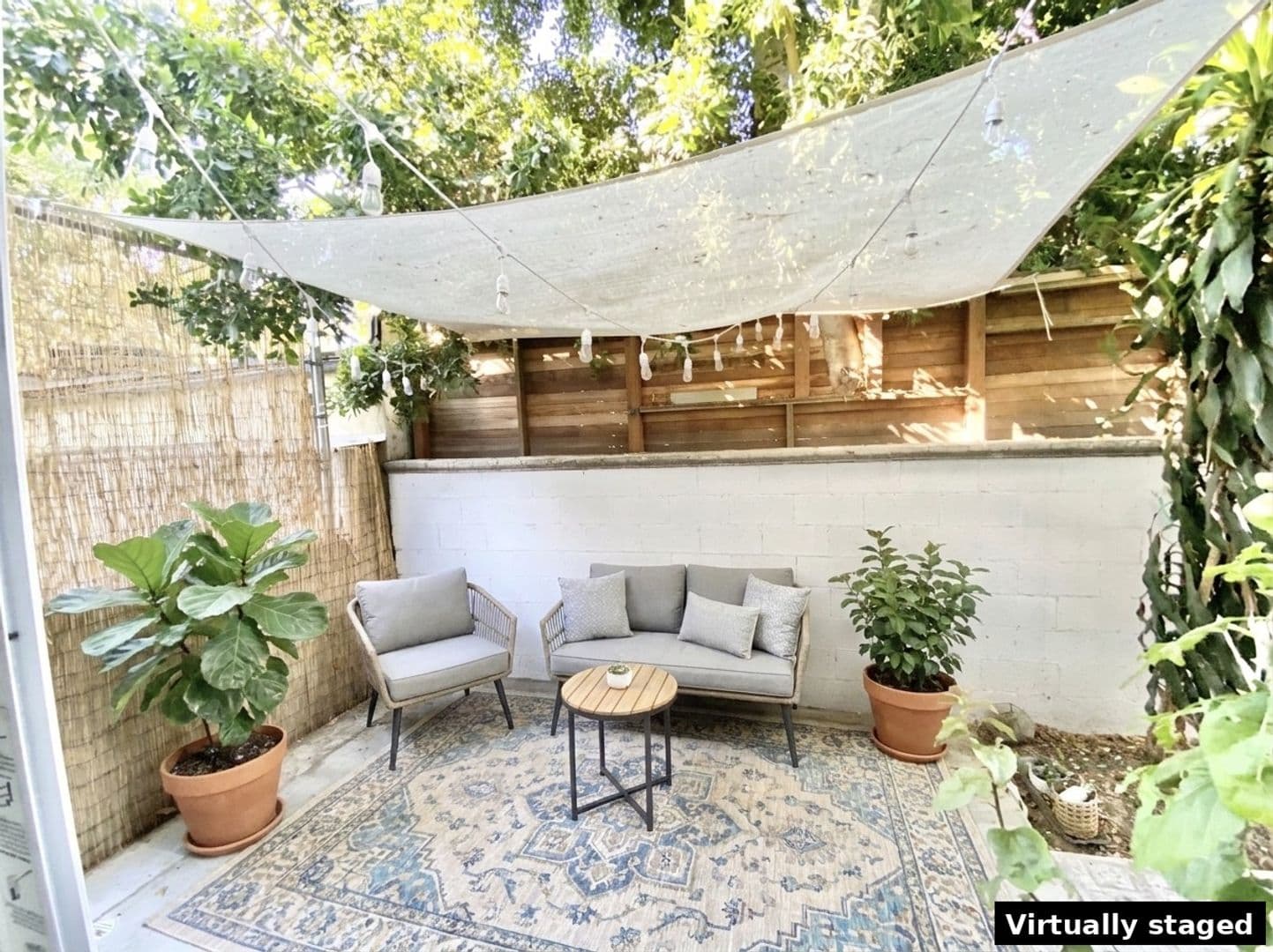 West Hollywood Apartment: 141 N. Swall Drive