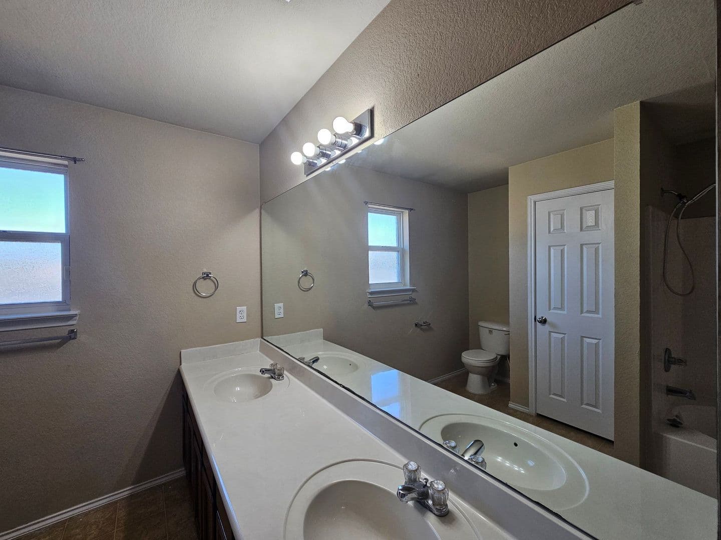 Killeen House: 2503 Hydrangea Ave