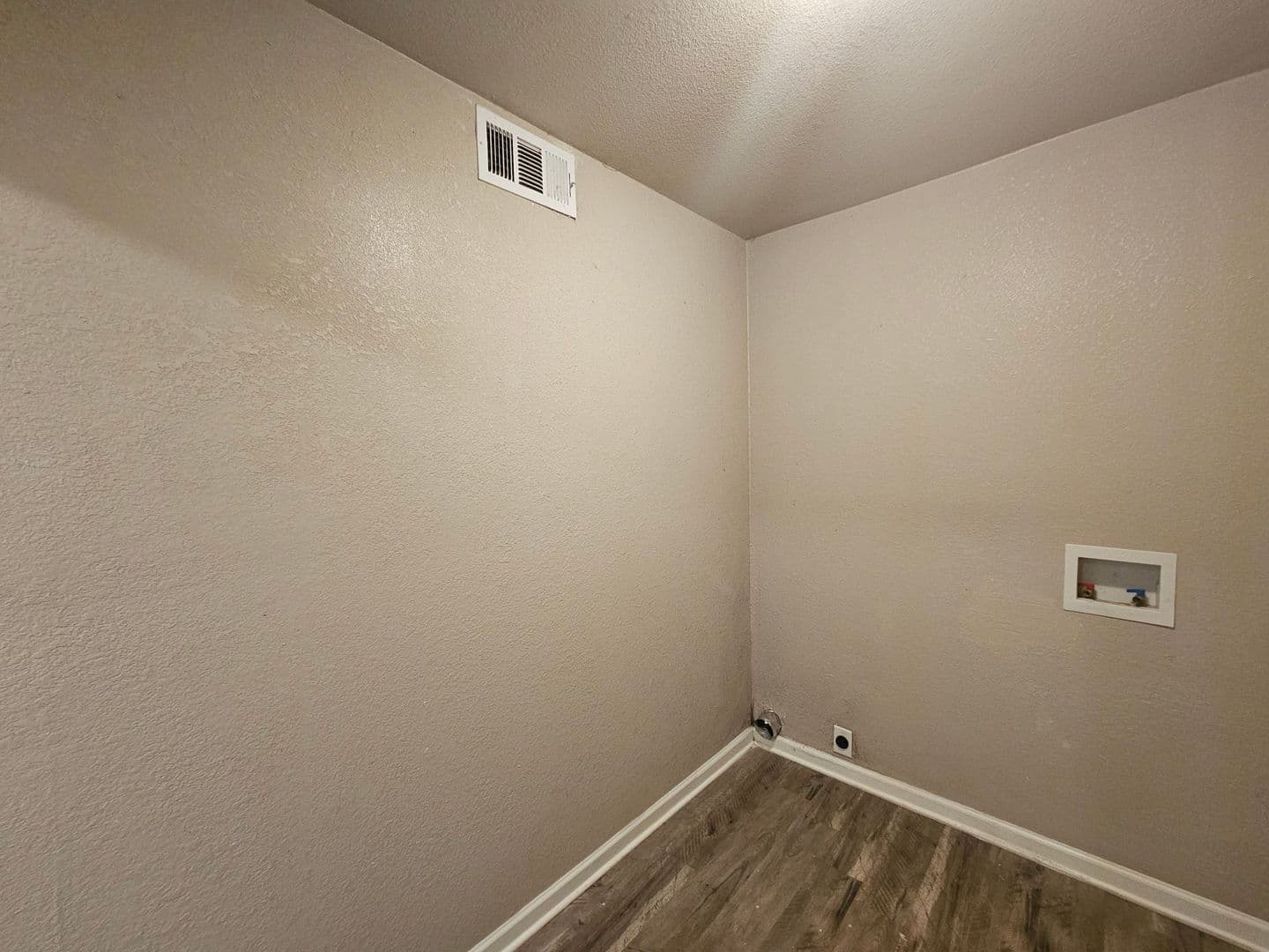 Temple Apartment: 1801 S 41st Street