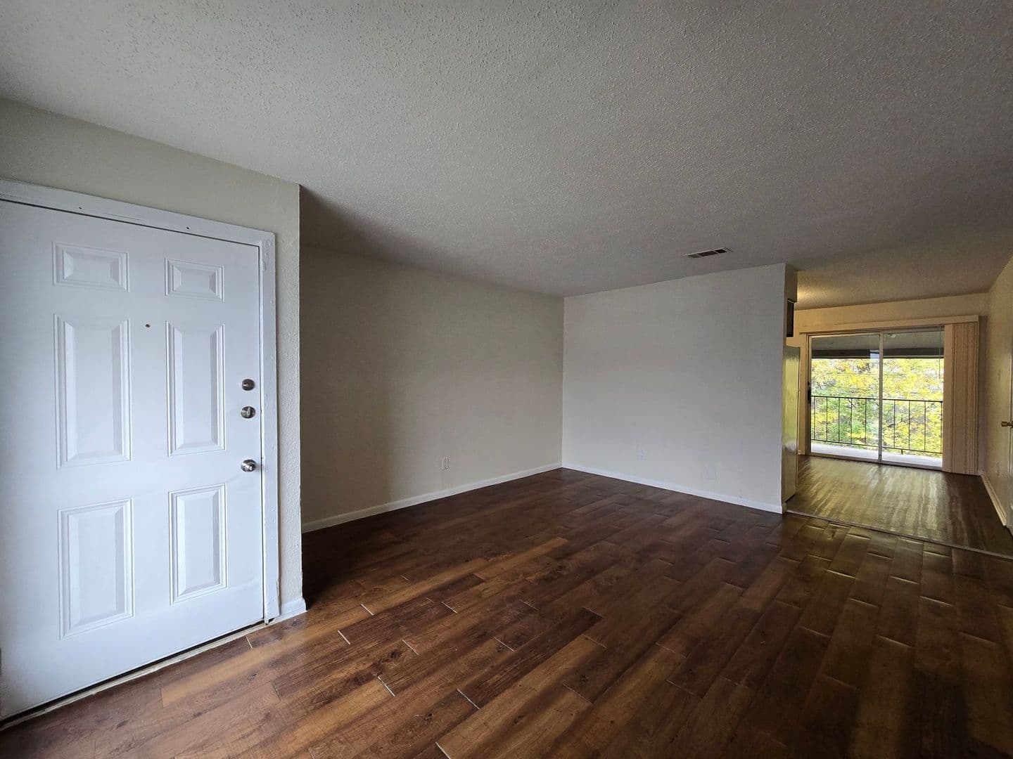 Harker Heights Apartment: 1305 Indian Trail - D