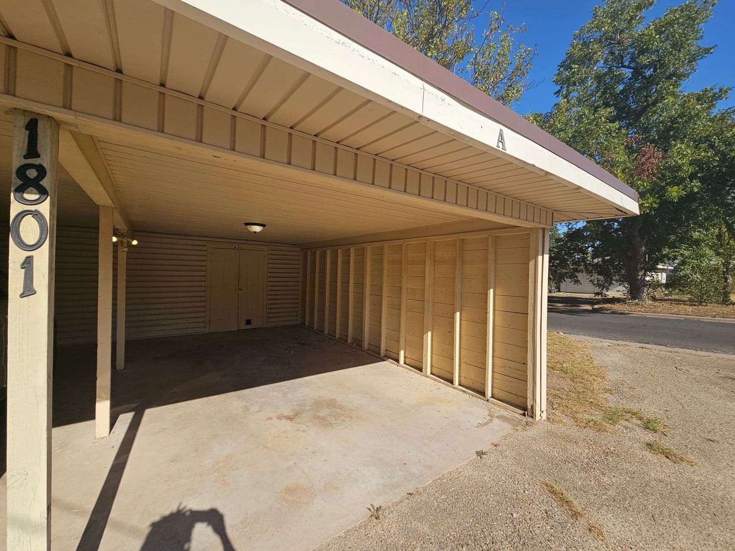 Temple Apartment: 1801 S 41st Street