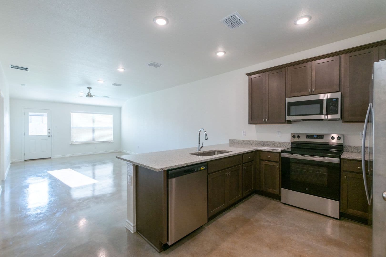 Copperas Cove Apartment: 1149 Lindsey Drive (A/B)