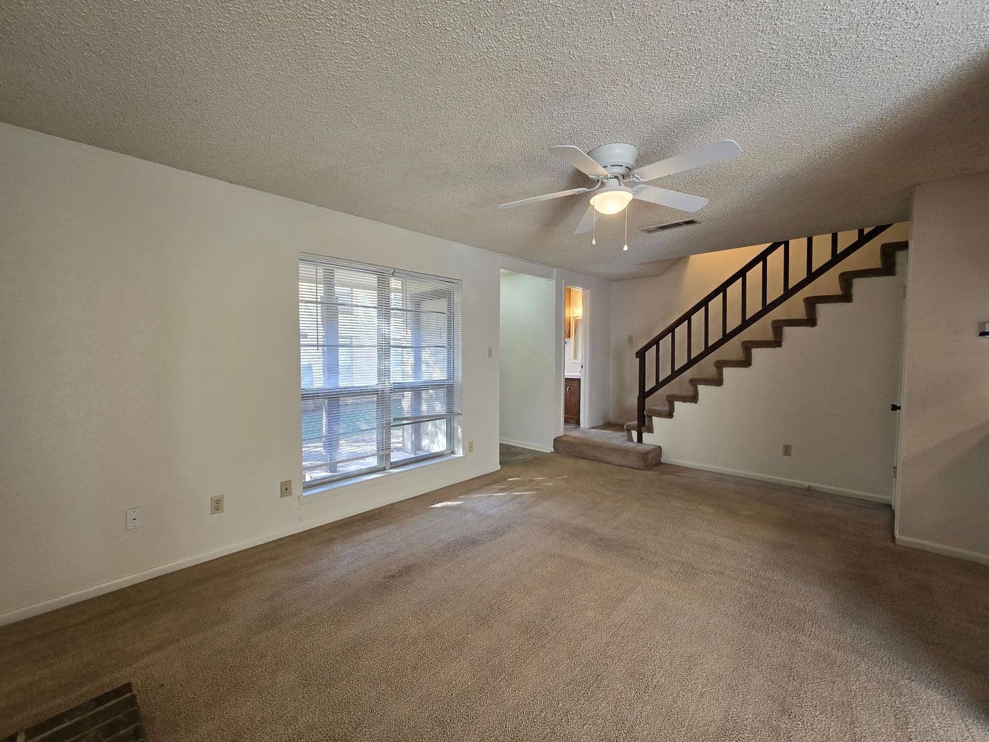 Harker Heights Apartment: 1207 Boulder Run - C