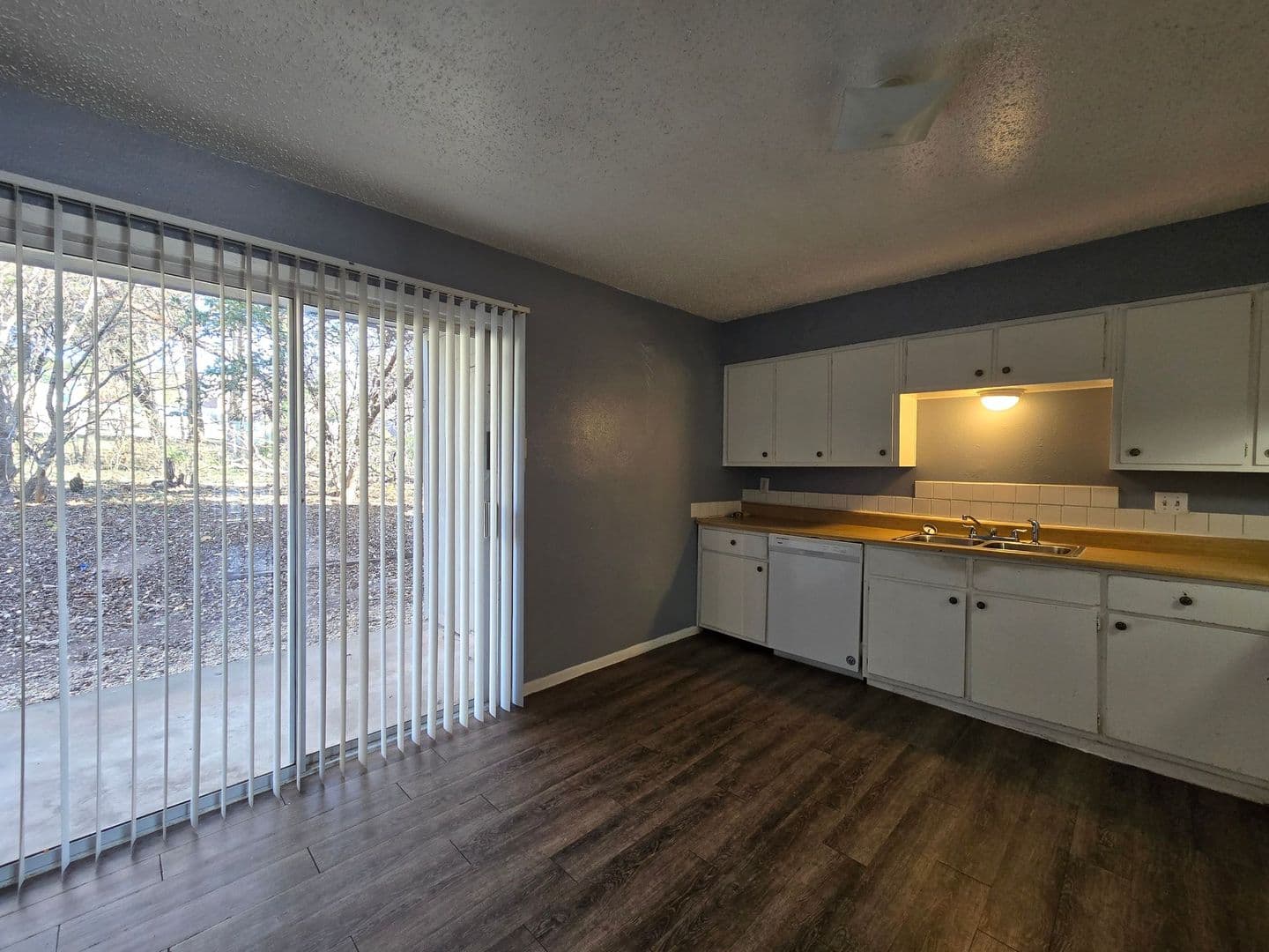 Harker Heights Apartment: 1305 Indian Trail - A