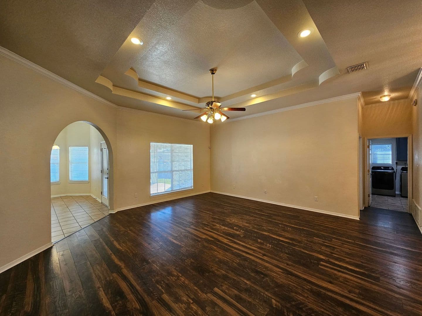 Killeen House: 4310 Rosebelle Avenue