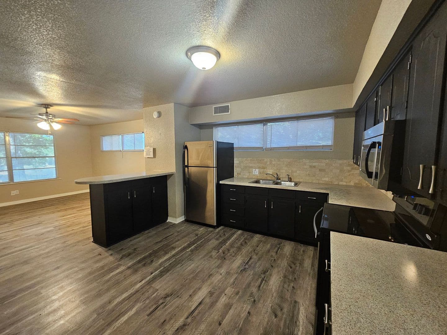 Temple Apartment: 1801 S 41st Street