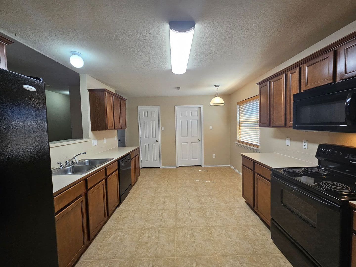 Killeen House: 2503 Hydrangea Ave
