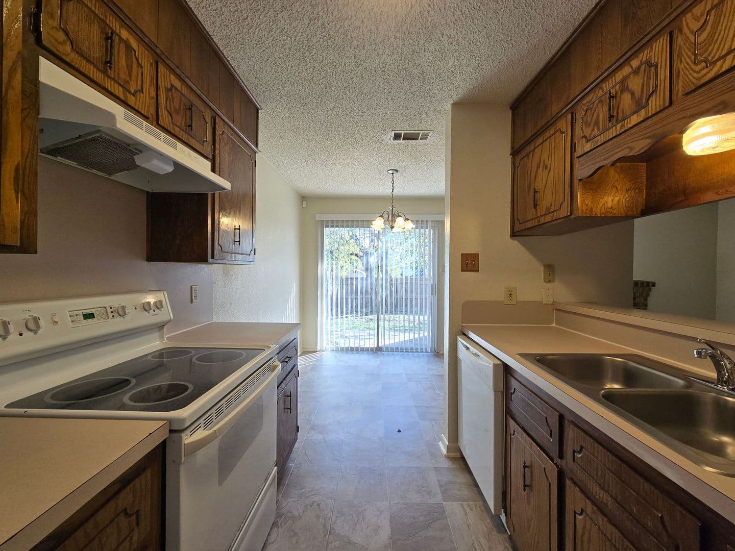 Harker Heights Apartment: 1207 Boulder Run - C