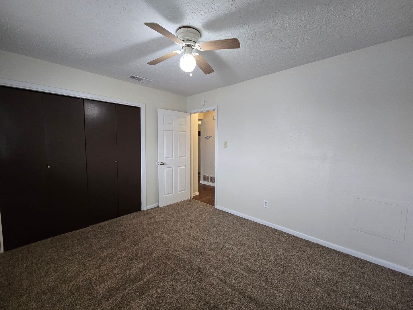 Harker Heights Apartment: 1305 Indian Trail - D