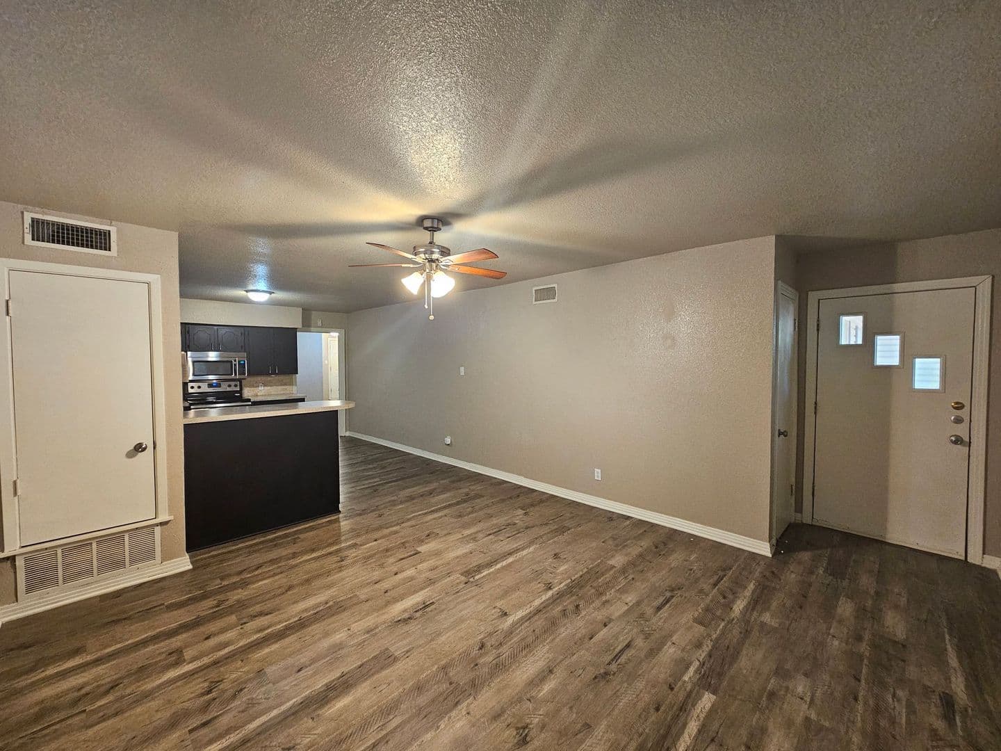 Temple Apartment: 1801 S 41st Street