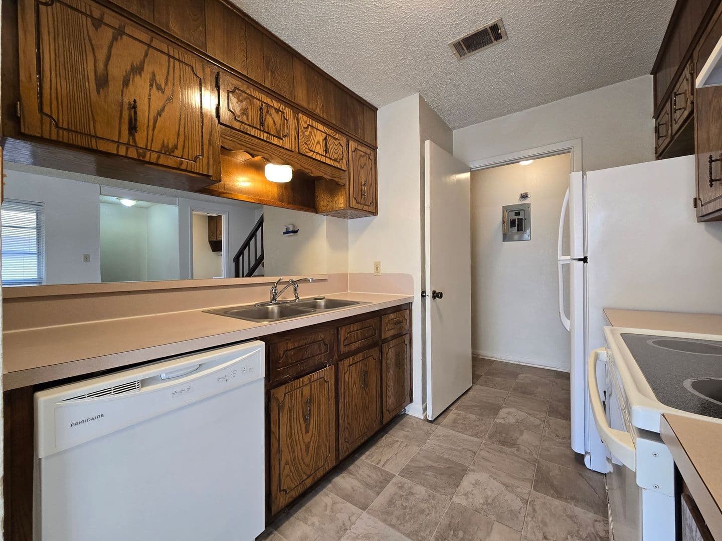 Harker Heights Apartment: 1207 Boulder Run - C