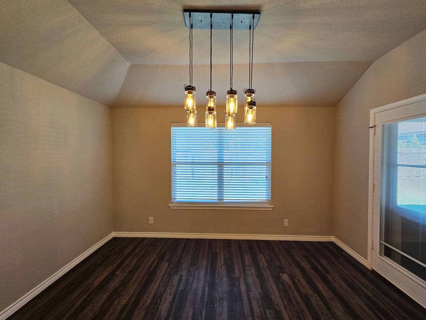 Killeen House: 4509 Colonel Drive