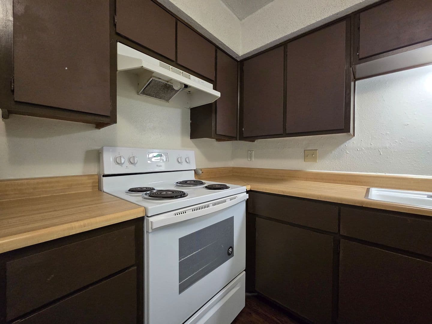 Harker Heights Apartment: 1305 Indian Trail - D