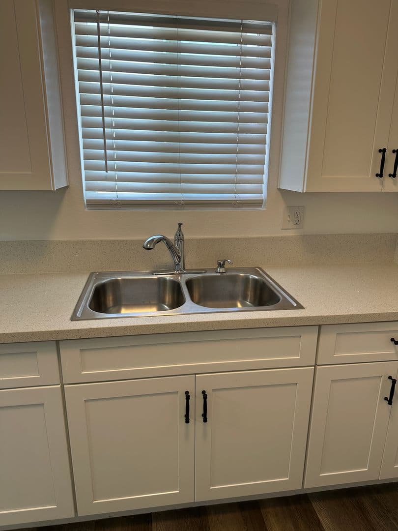 Imperial Beach Apartment: 1144 12th St.