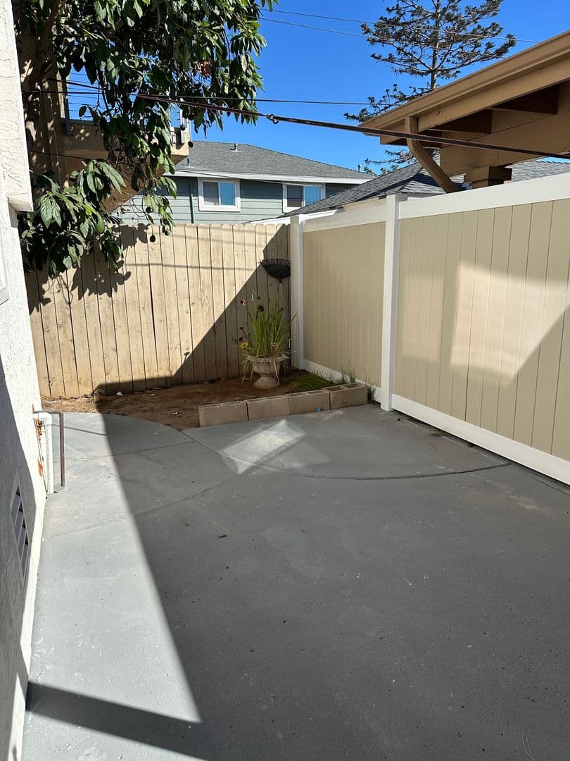 Imperial Beach Apartment: 1144 12th St.
