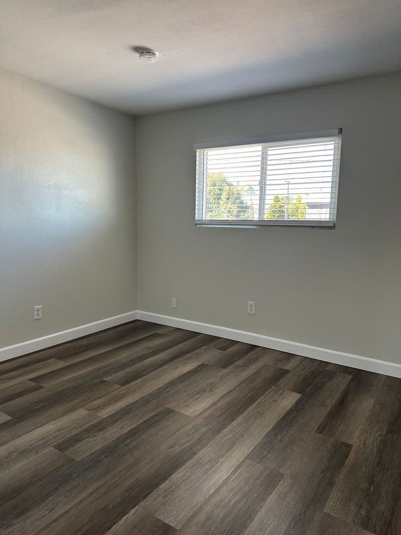 Imperial Beach Apartment: 1144 12th St.