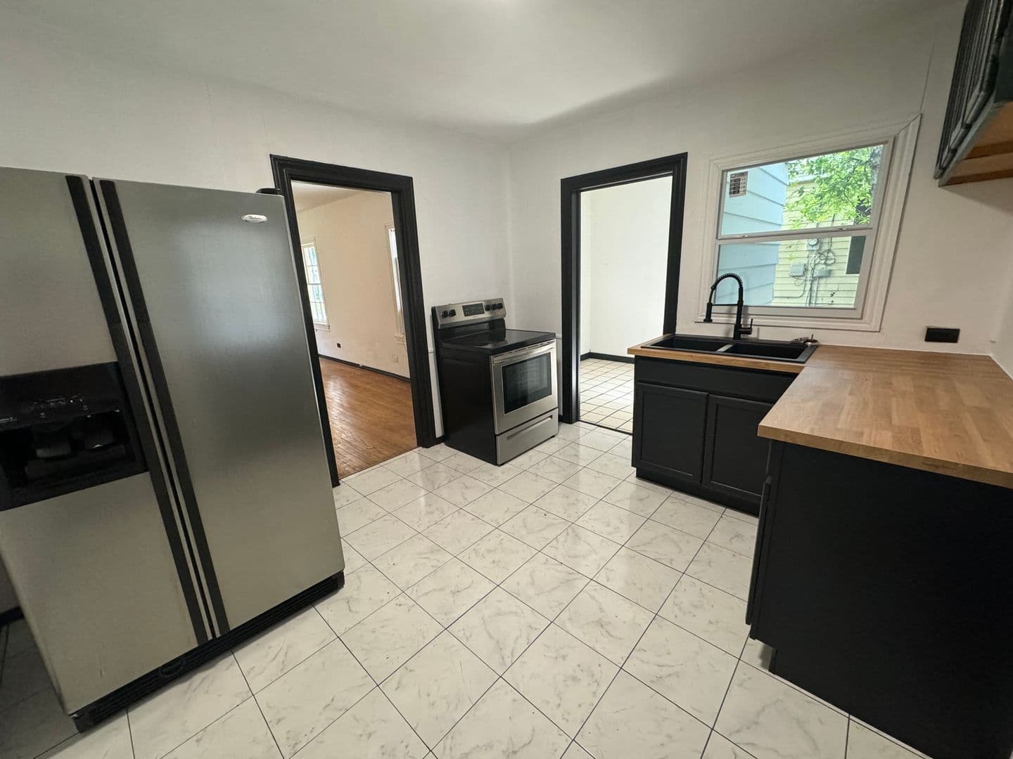 Ardmore House: 902 Burch