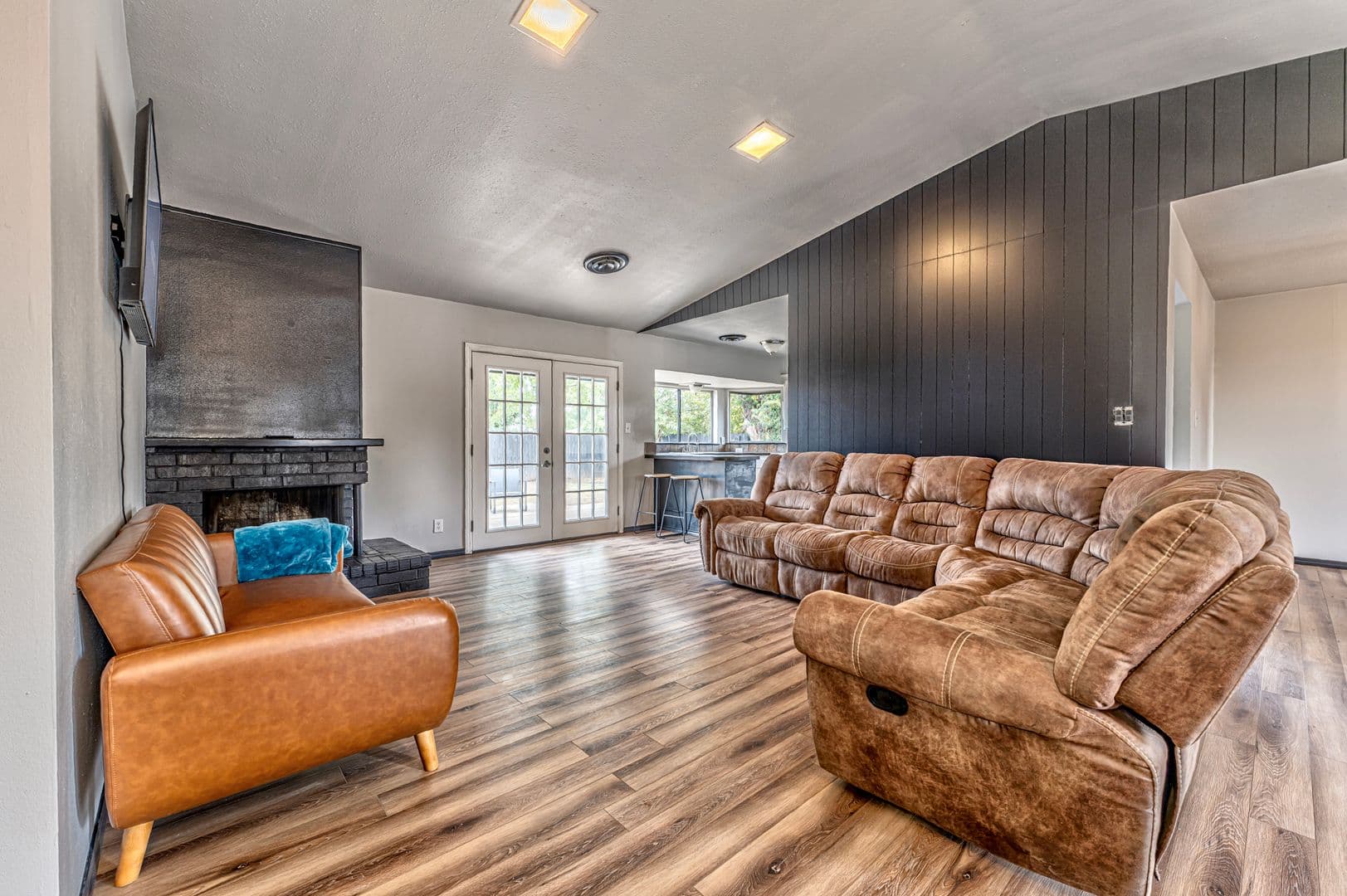 Ardmore House: 1114 Osage