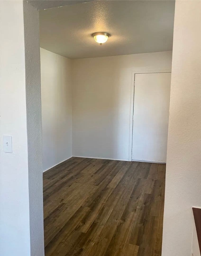 Ardmore House: 914 3rd NW