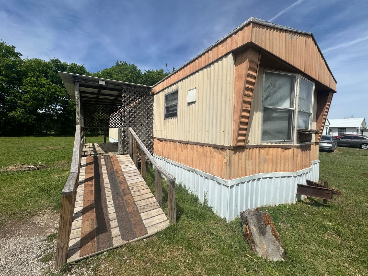 Ardmore/Gene Autry Apartment: 38 Rising Sons