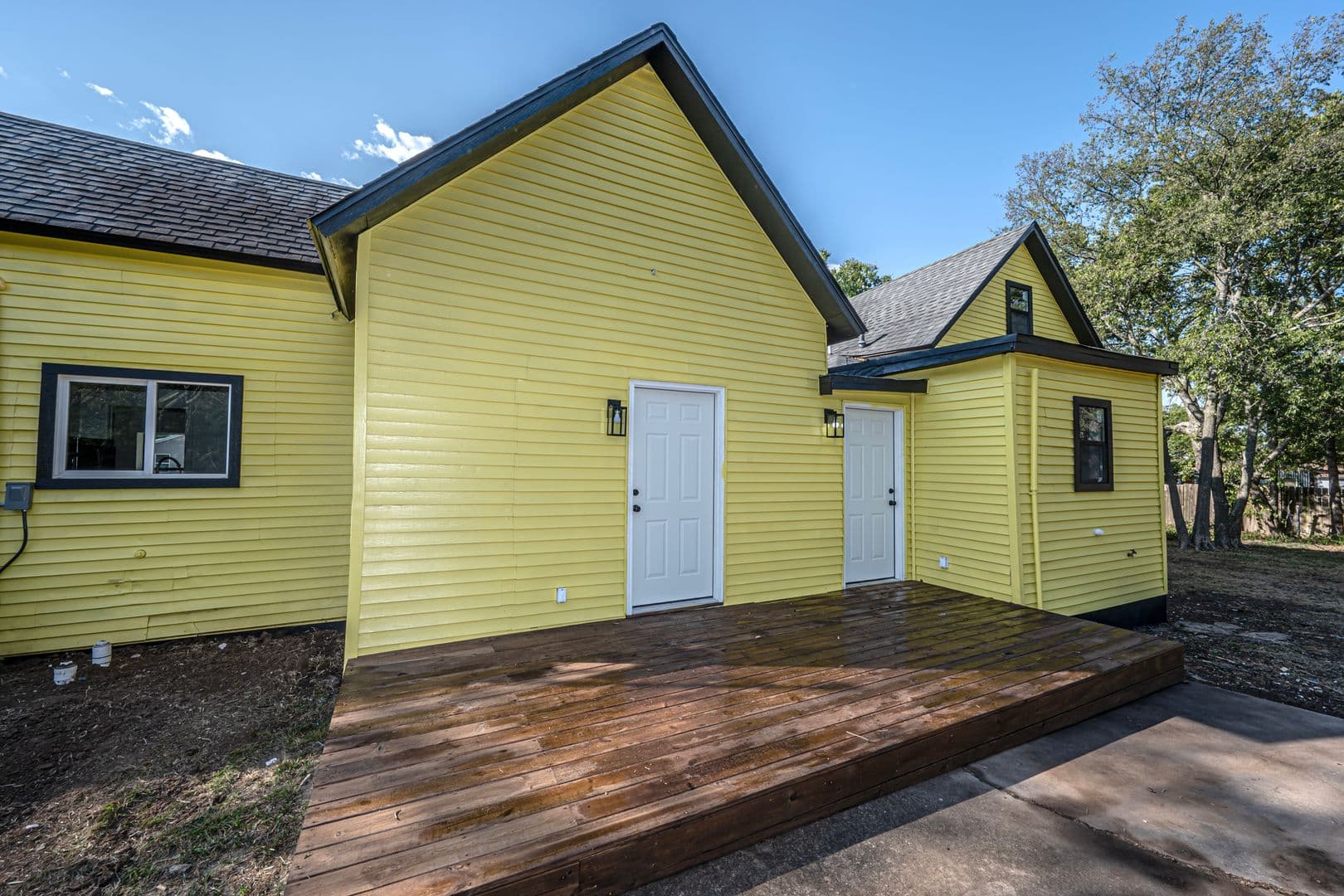 ardmore Apartment: 735 8th nw