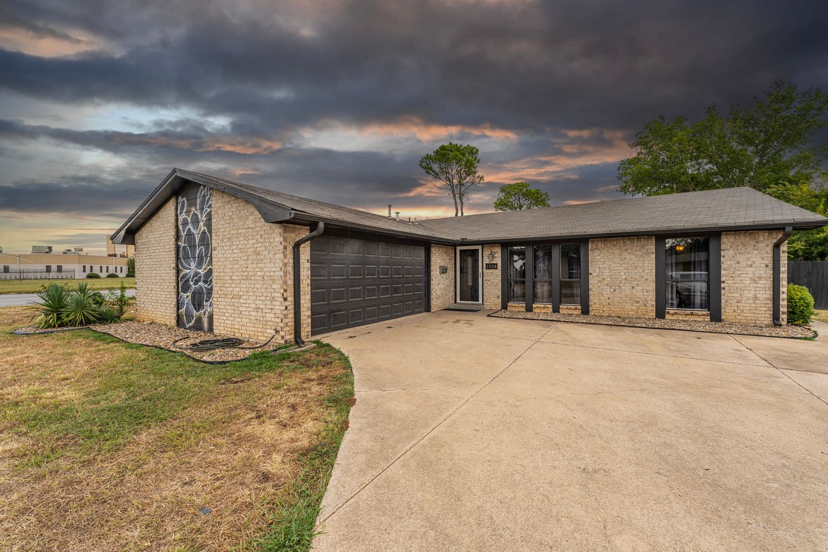 Ardmore House: 1114 Osage