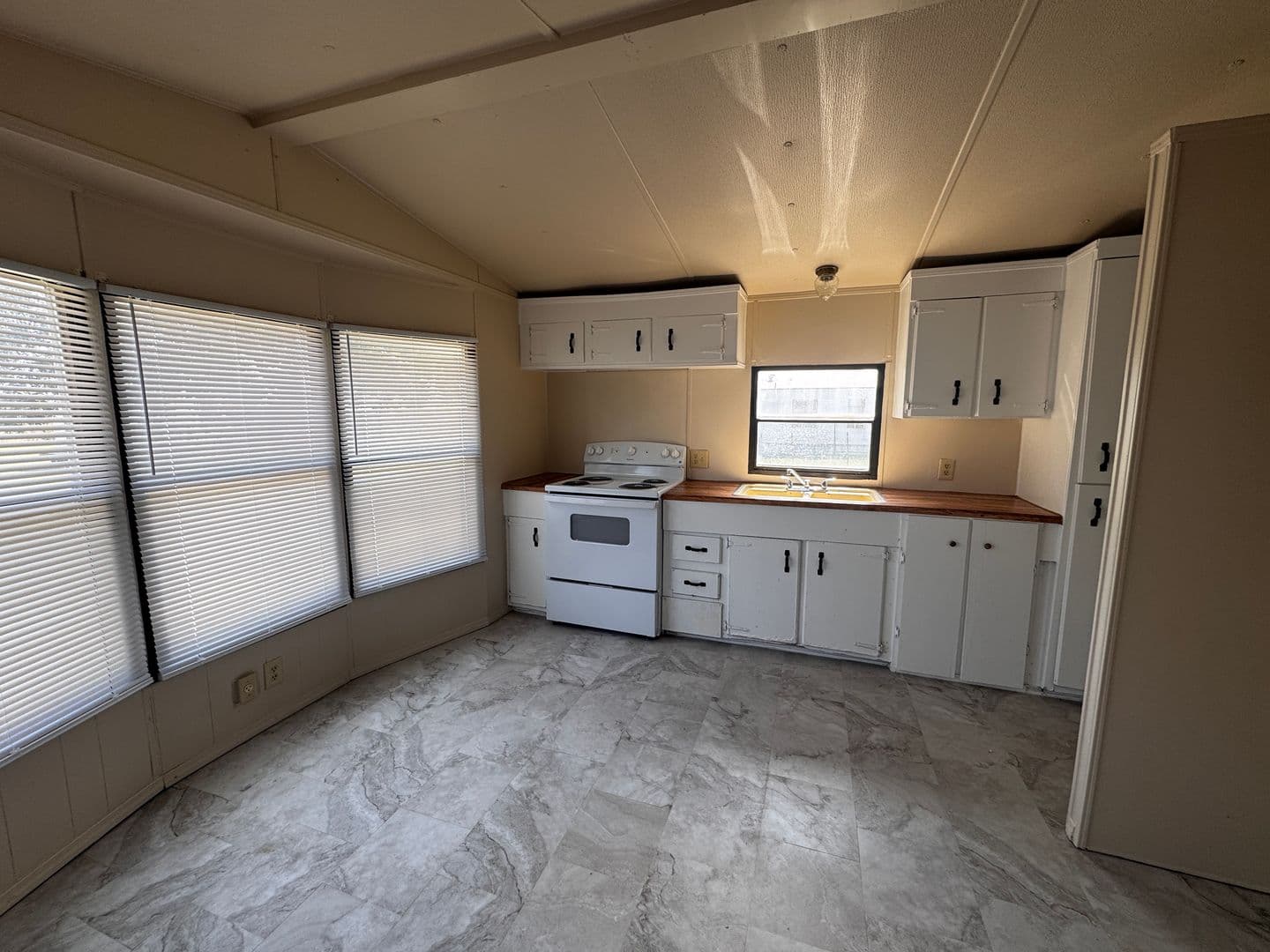 Ardmore/Gene Autry Apartment: 38 Rising Sons