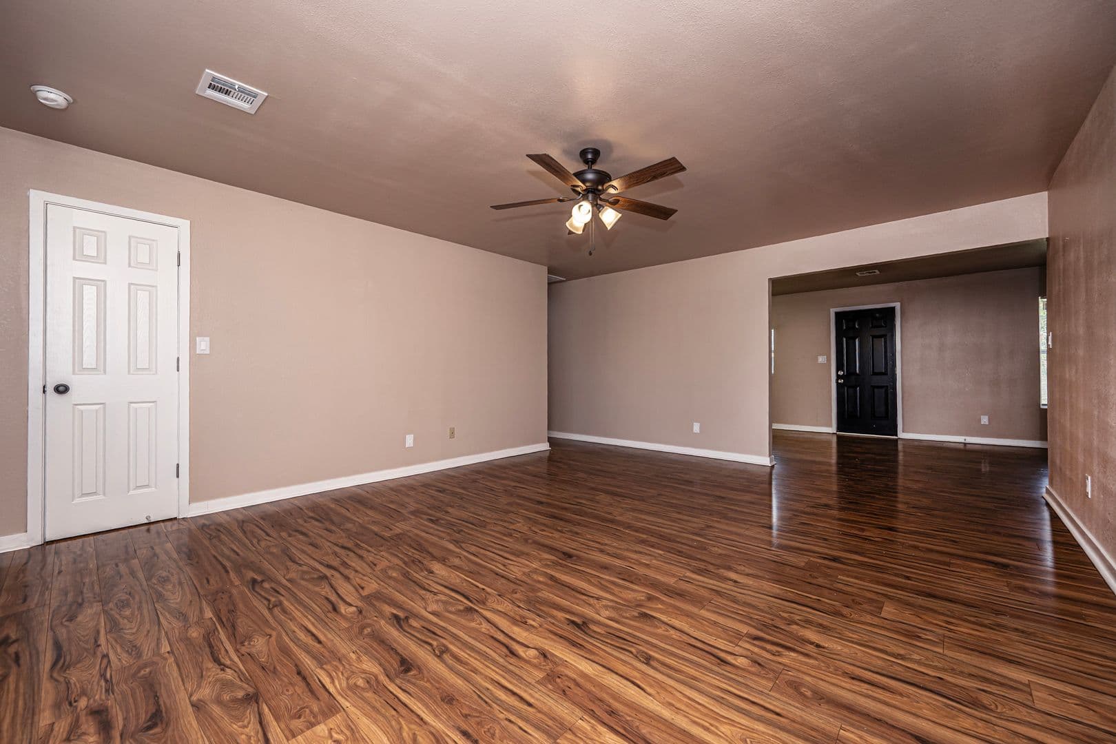 Ardmore House: 1733 Salisbury