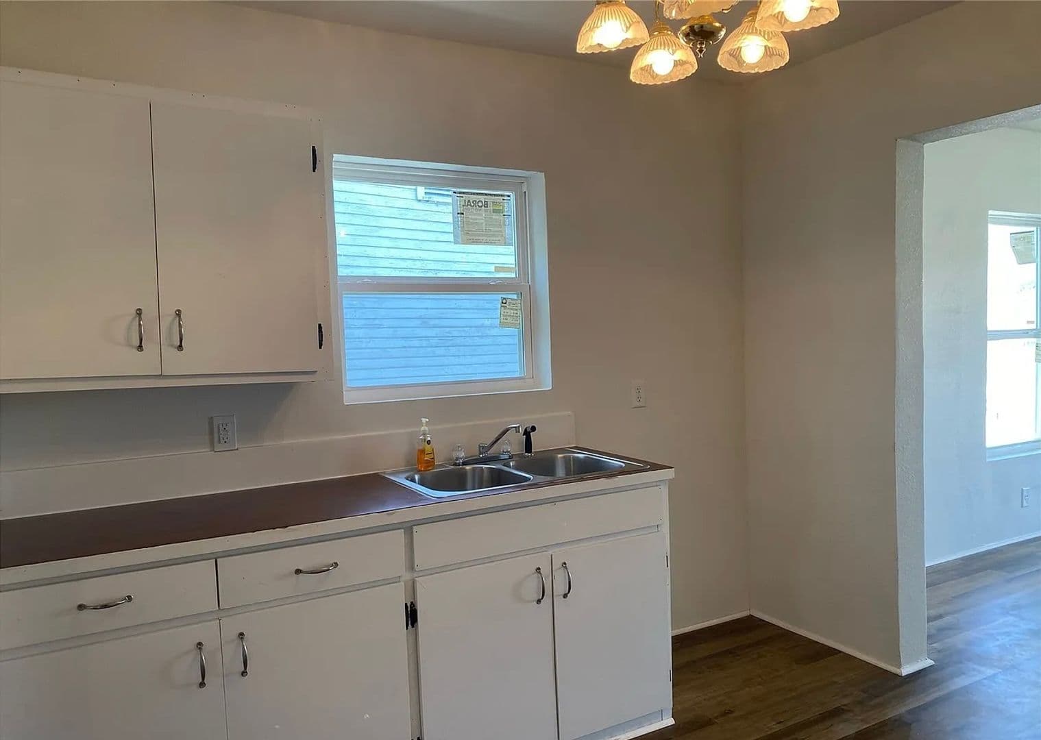 Ardmore House: 914 3rd NW