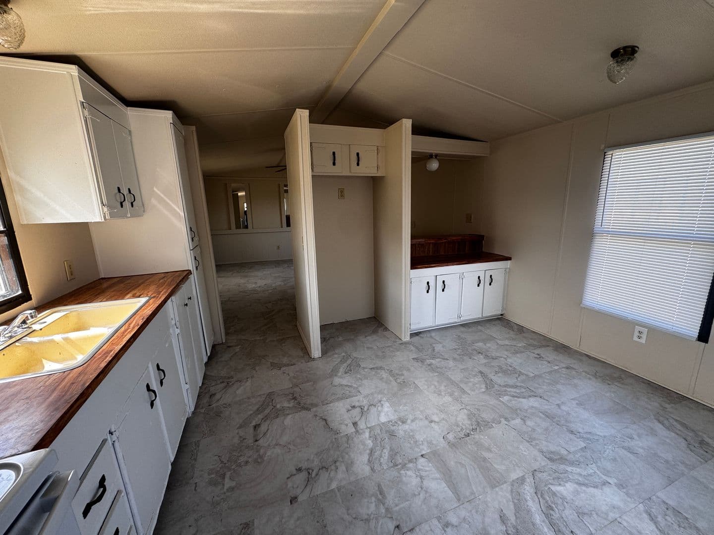 Ardmore/Gene Autry Apartment: 38 Rising Sons