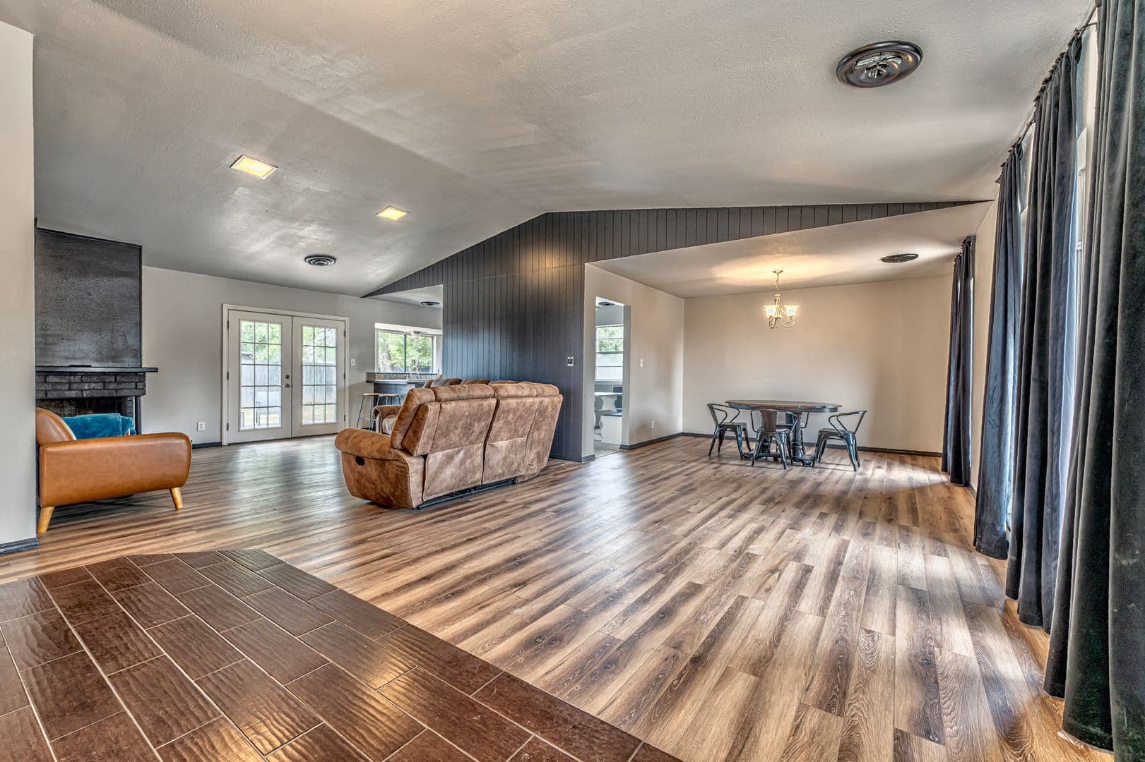 Ardmore House: 1114 Osage