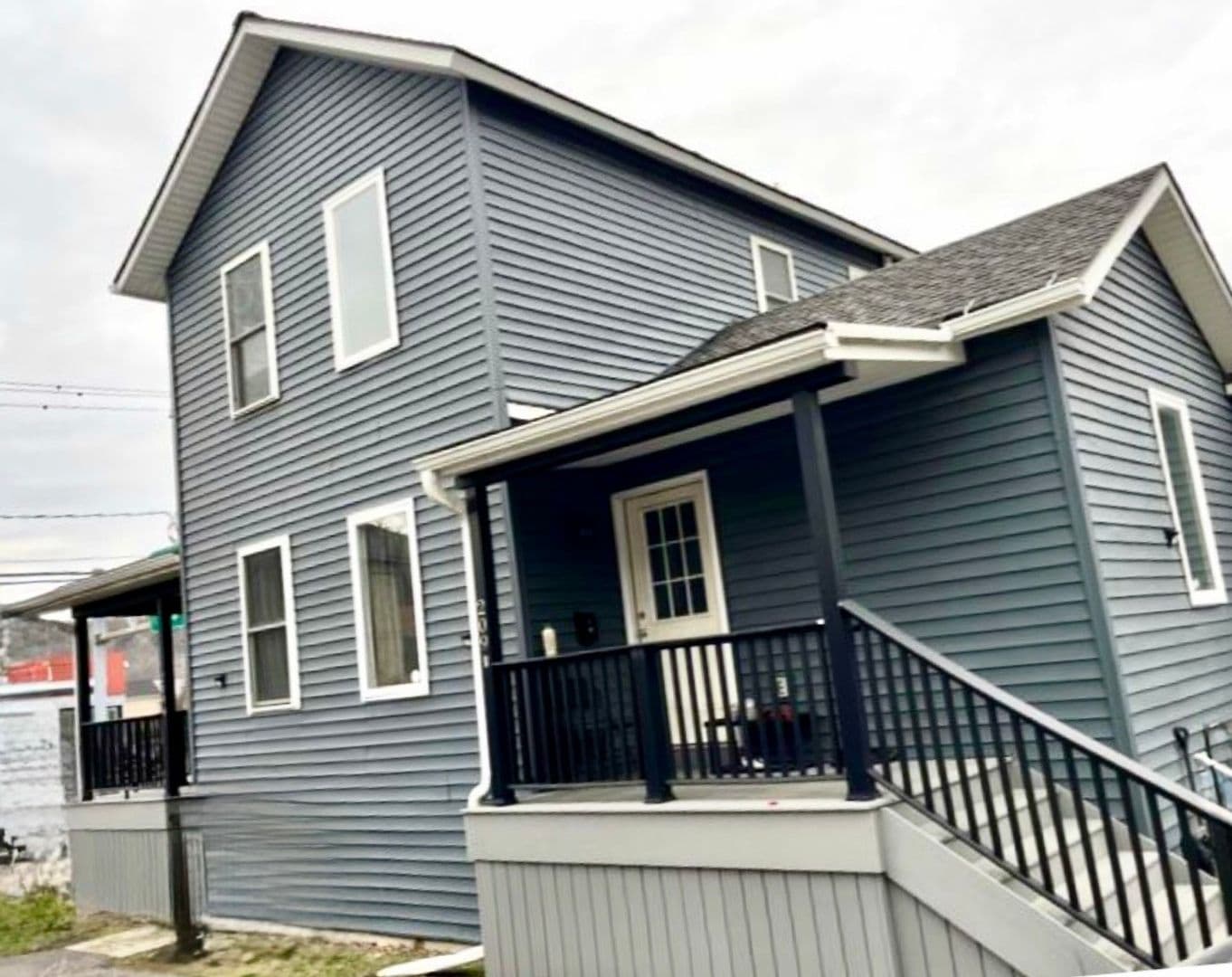 Ithaca Apartment: 209 Meadow St