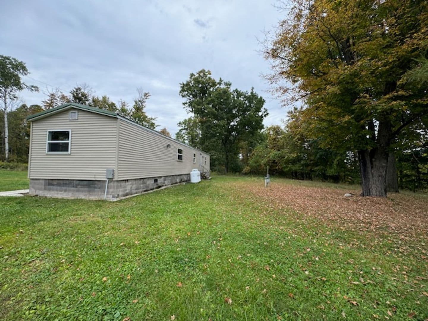 Newfield House: 74 Fishkill Rd