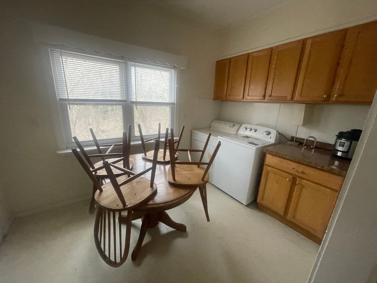 Ithaca Apartment: 215 Giles St
