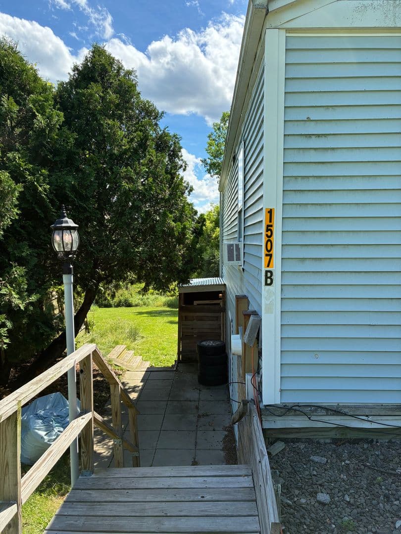 Ithaca Apartment: 1507 Slaterville Rd