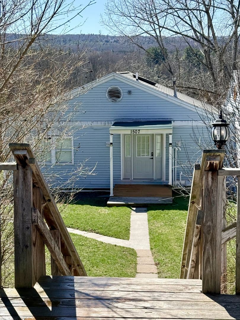 Ithaca Apartment: 1507 Slaterville Rd
