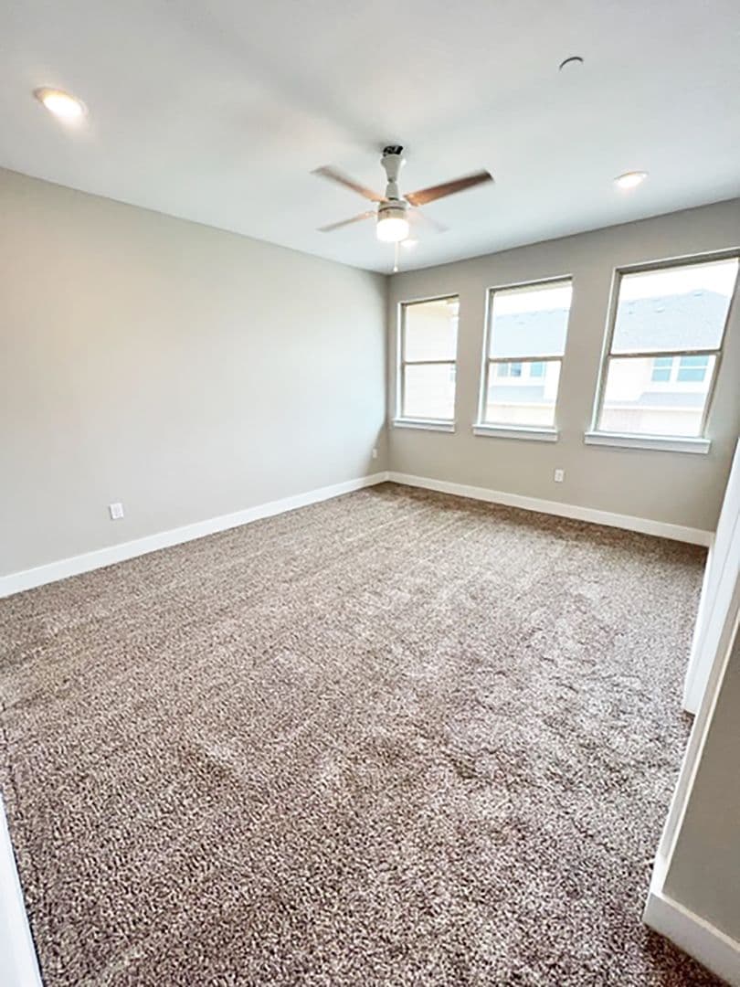 Argyle Townhome: 3605 S Bonnie Brae