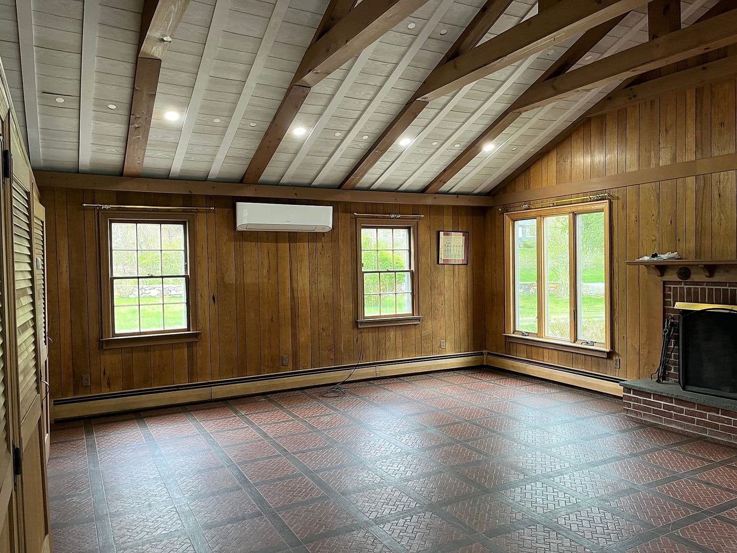 Wilton Apartment: 231 Rivergate