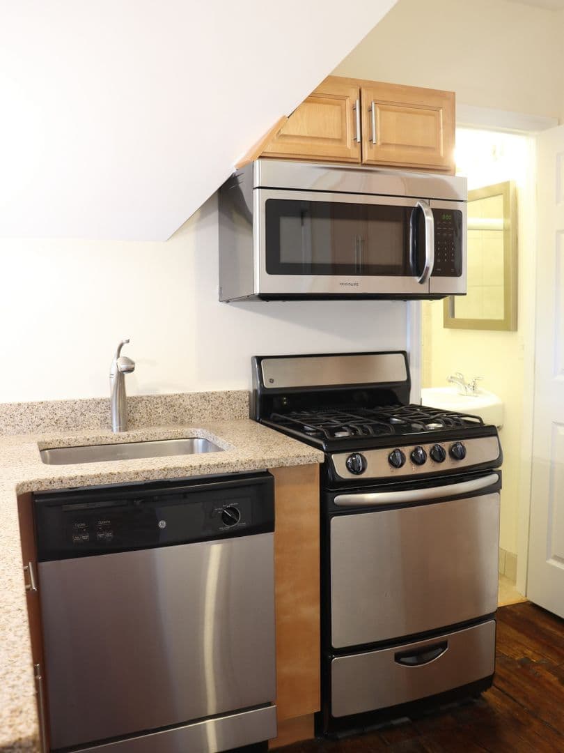 Norwalk Apartment: 50 Connecticut Ave