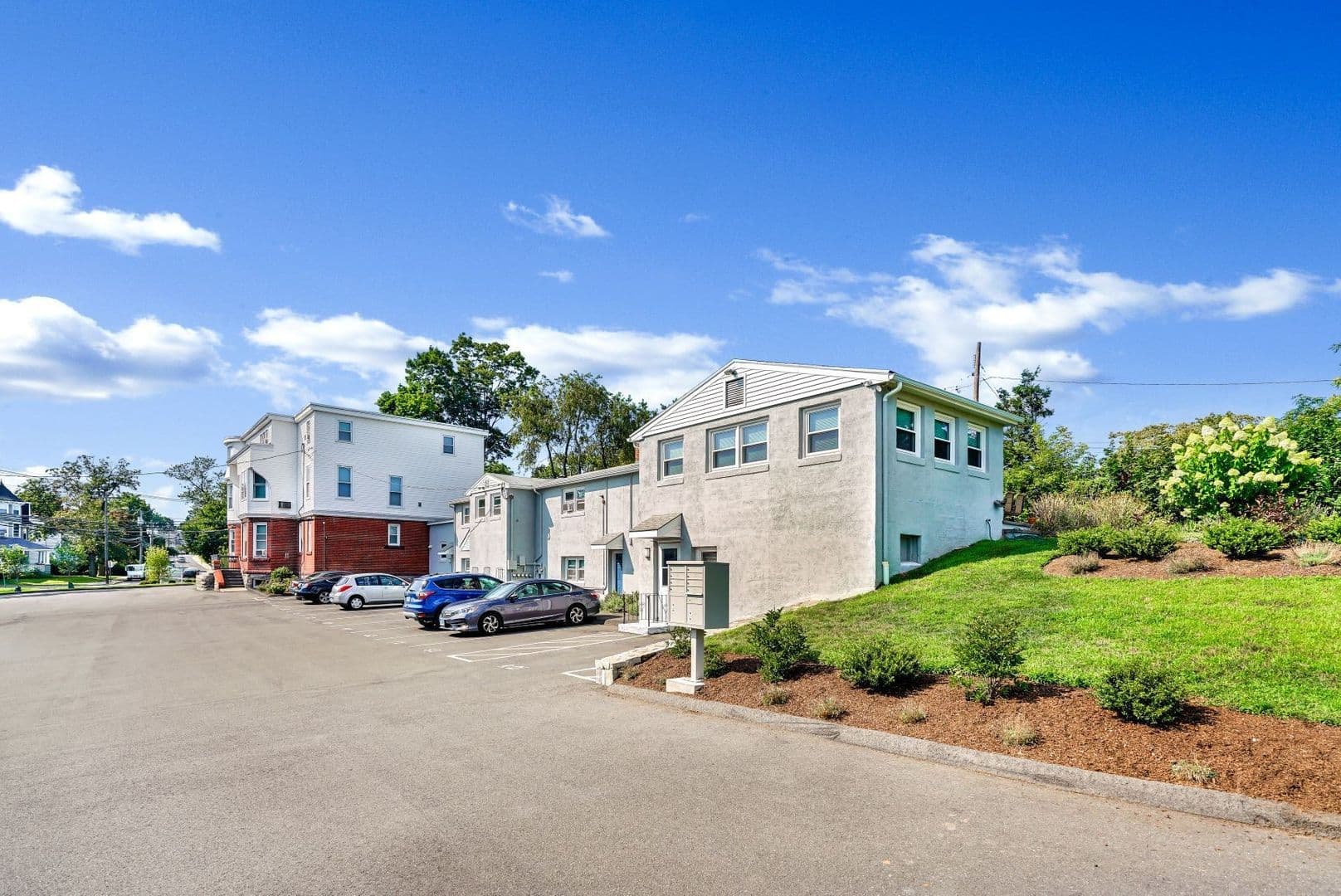 Norwalk Apartment: 204 Flax Hill Road