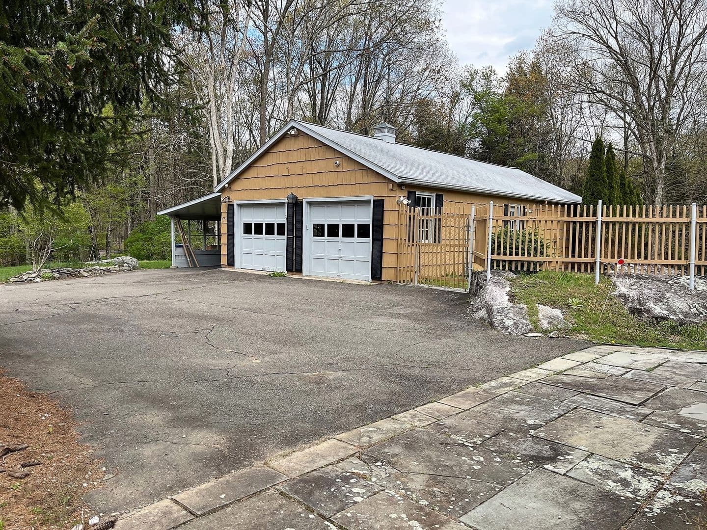 Wilton Apartment: 231 Rivergate