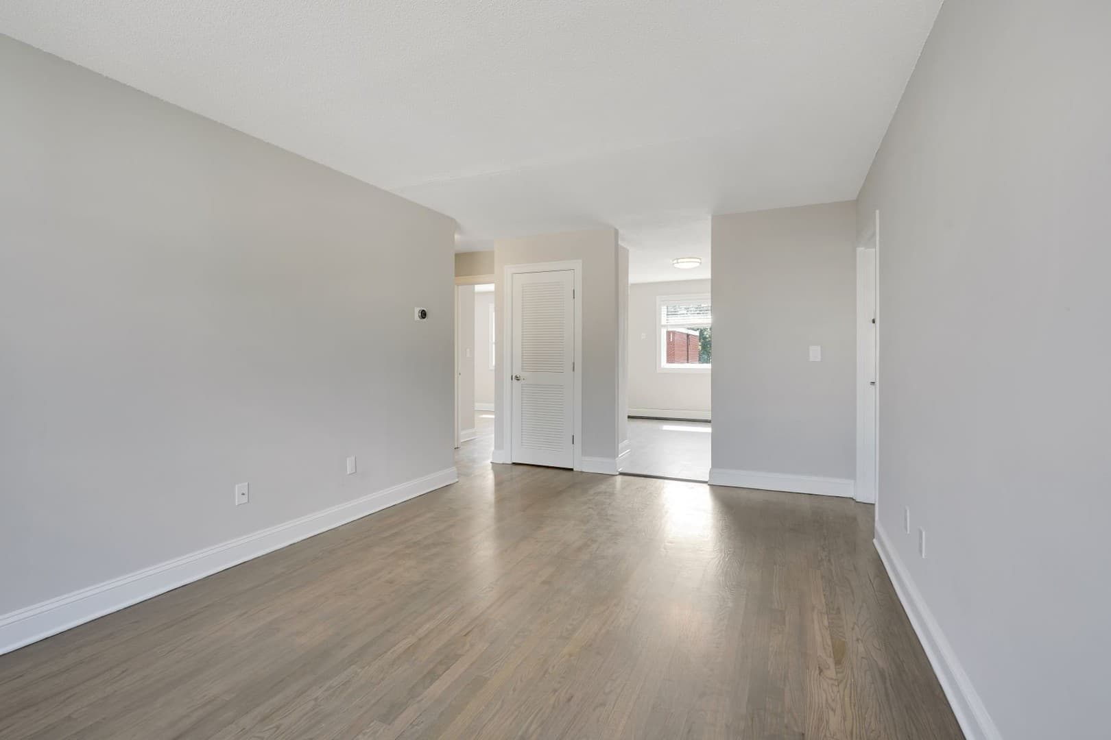 Norwalk Apartment: 3 Bedford Ave