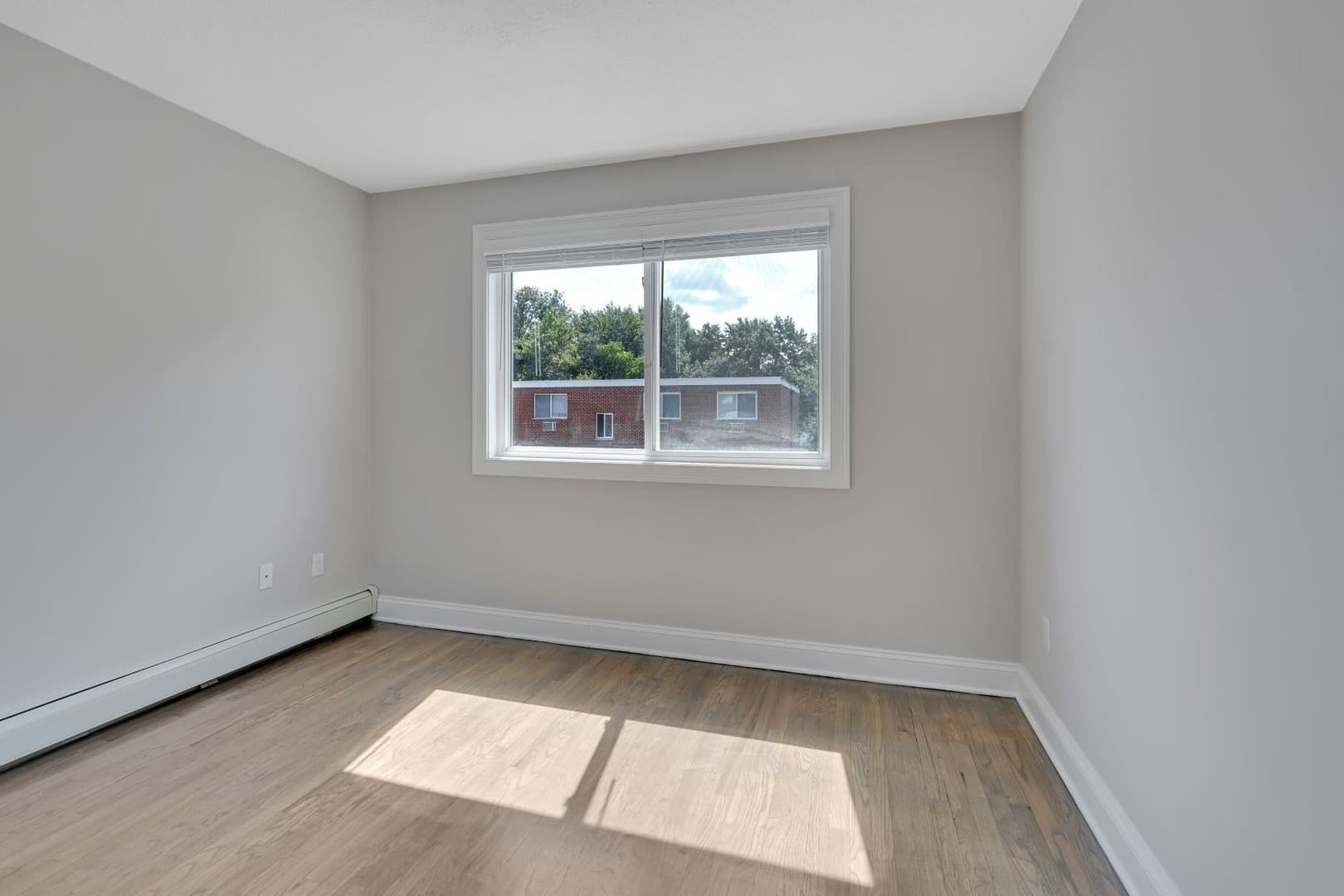 Norwalk Apartment: 21 Clinton Ave