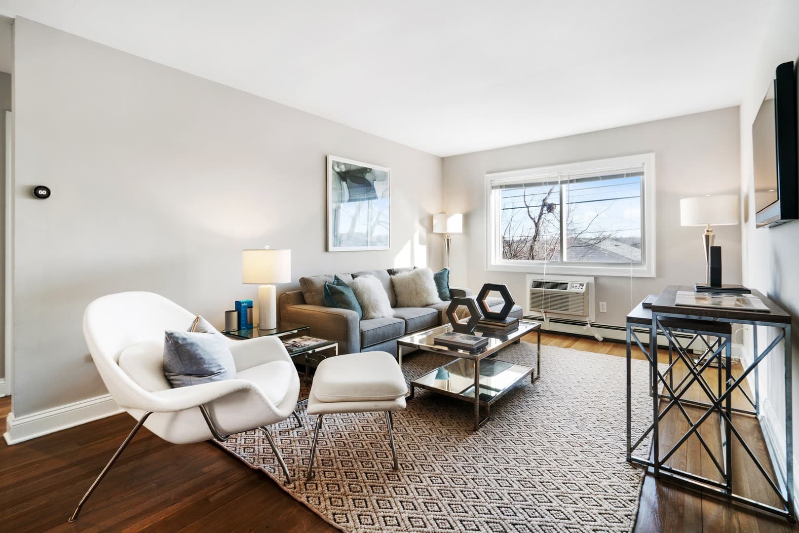 Norwalk Apartment: 3 Bedford Ave