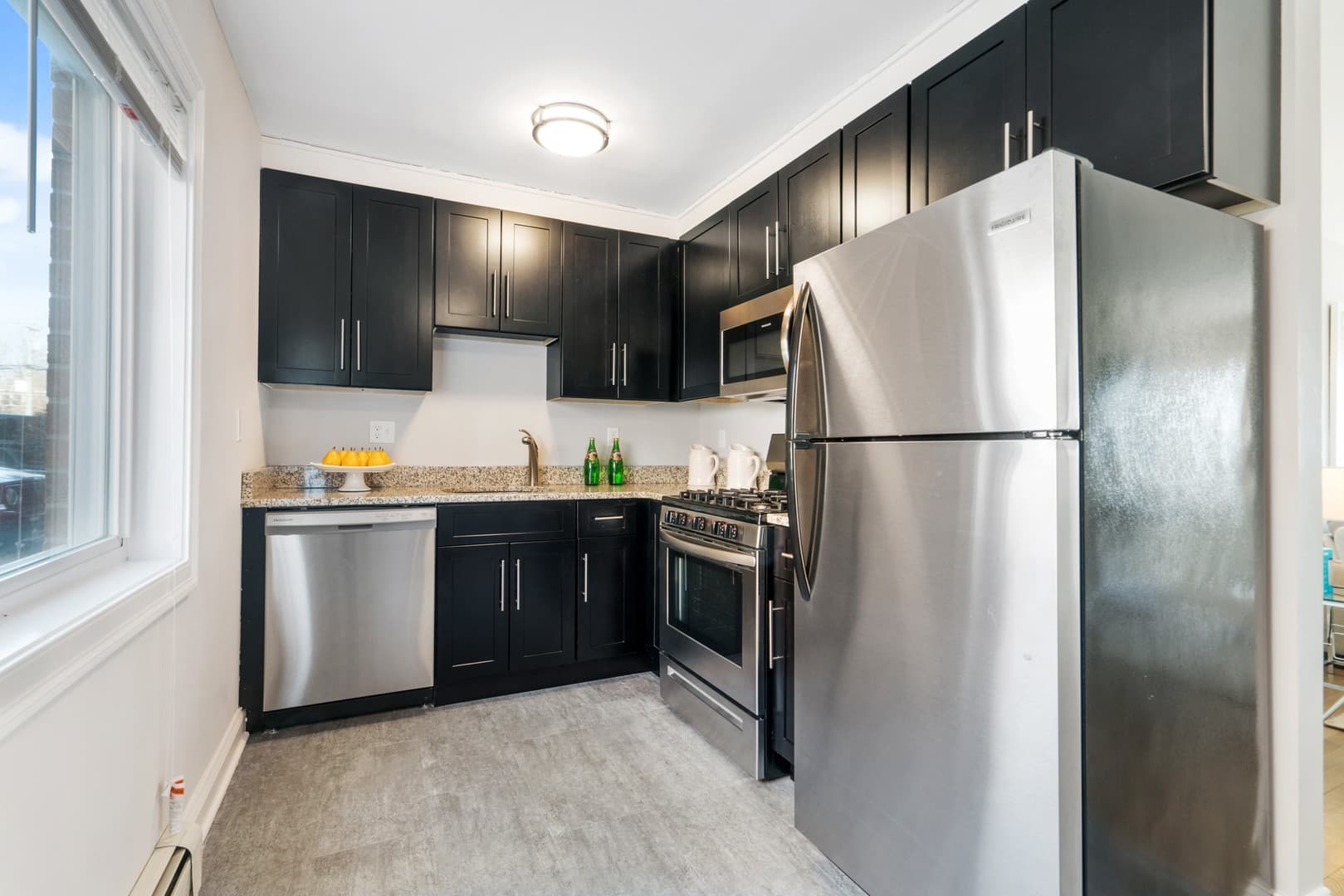 Norwalk Apartment: 31 Ferris Ave