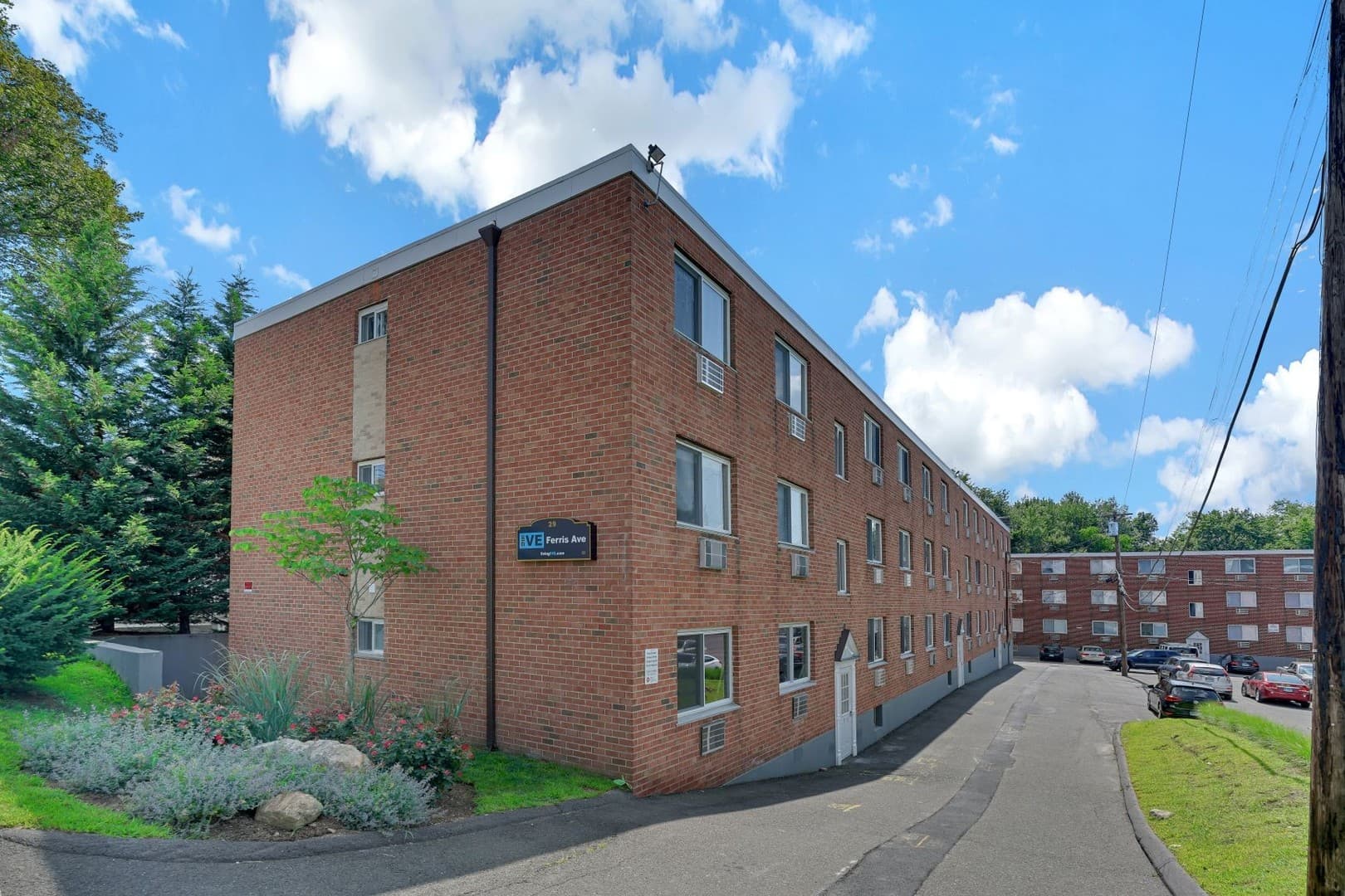Norwalk Apartment: 31 Ferris Ave